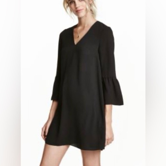 H&M Short Dress - 3/4 sleeve - size 10 - Picture 1 of 7